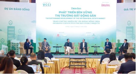 Báo chí - kênh “mổ xẻ” và xây dựng thể chế