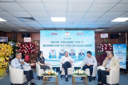 Tháo gỡ điểm nghẽn pháp lý tạo không gian phát triển cho doanh nghiệp