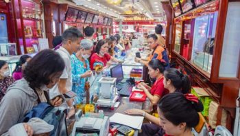 Có tiền không mua nổi vàng, tóm lại chuyện gì đang xảy ra